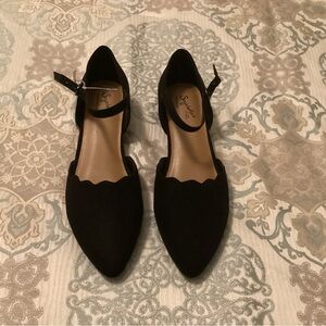 Seychelles Black Scalloped Flats